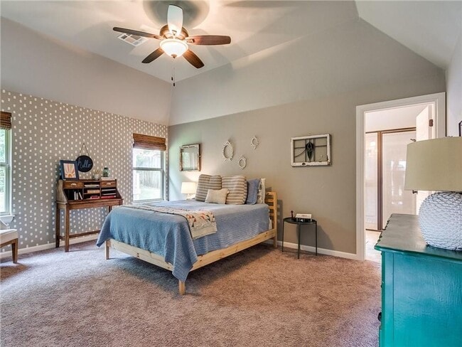 Building Photo - Beautiful 3 bedroom 2 bathroom home in Mon...