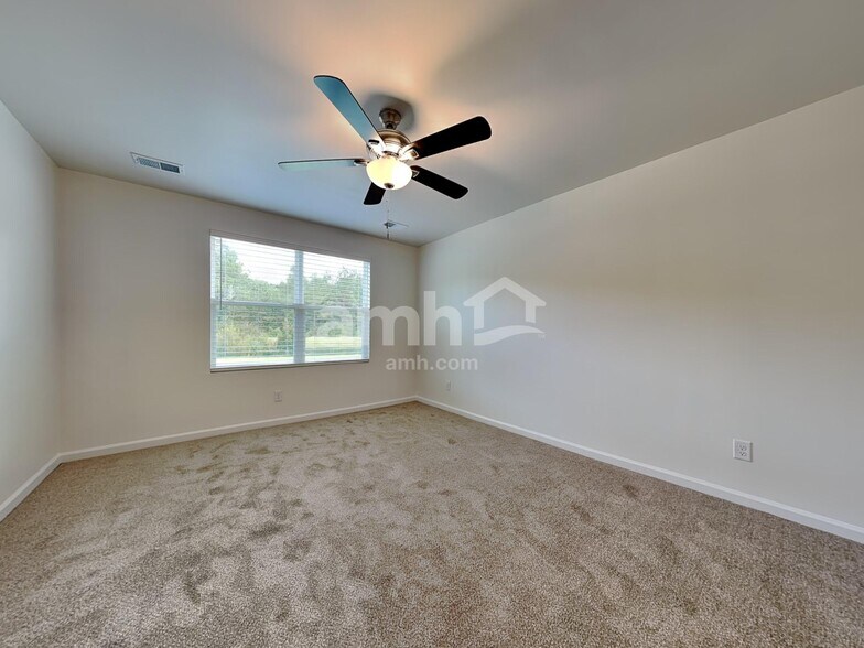 Building Photo - 118 Tobago Cir