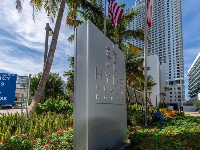 Building Photo - 4010 S Ocean Dr