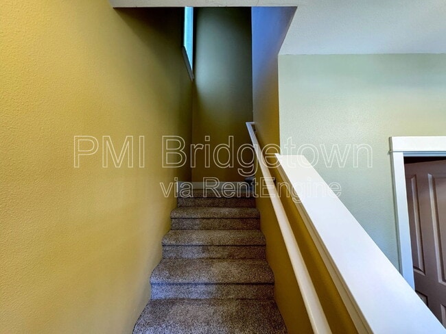 Building Photo - 4944 N Hudson St