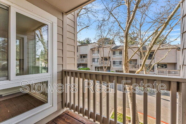 Building Photo - 503 Woodminster Dr