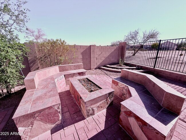 Building Photo - 29152 N Red Finch Dr