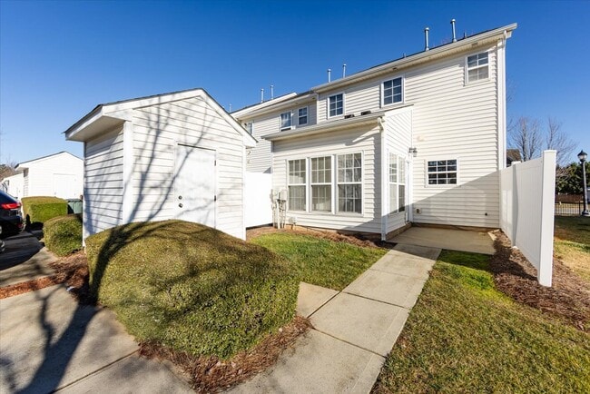 Building Photo - 5028 Prosperity Ridge Rd