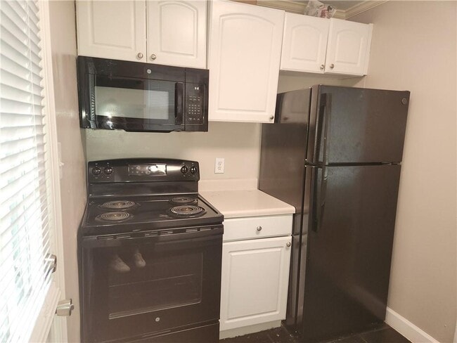 Building Photo - 2457 Richard Ave