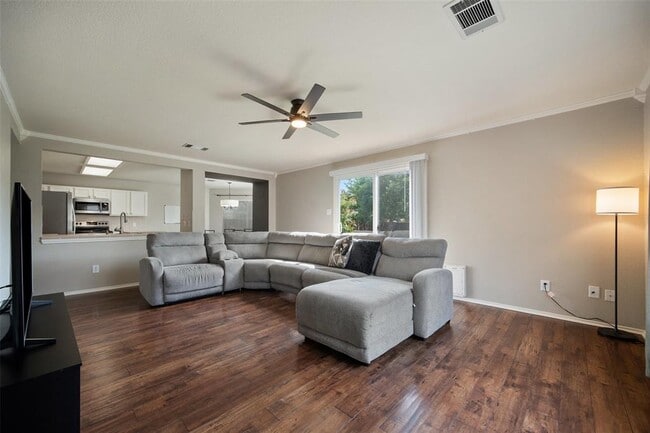 Building Photo - 308 Sunny Brook Dr