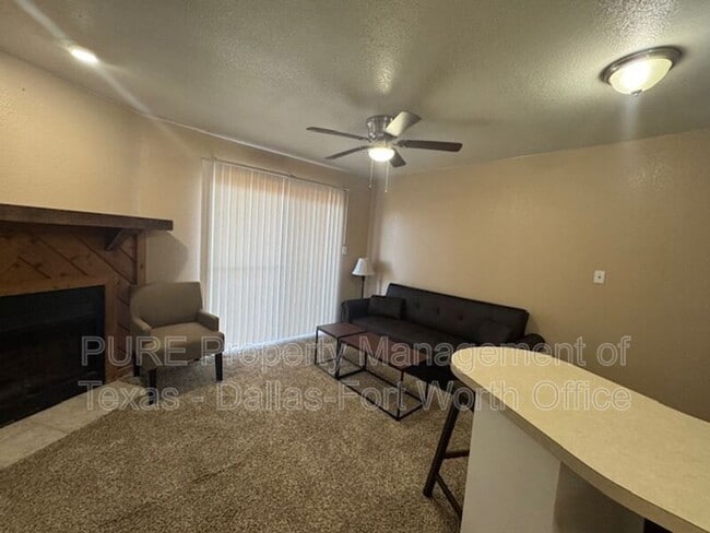 Building Photo - 6321 Kelly Dr