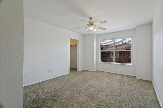 Building Photo - 1519 Barbara Dr