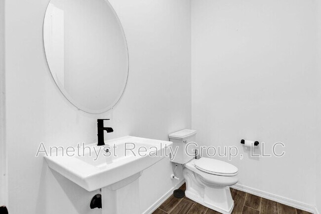 Building Photo - 5116 N 185th Ave