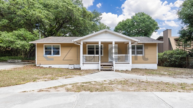 Building Photo - 929 Pahoa St