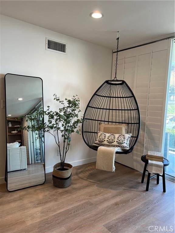 Building Photo - 723 Palisades Beach Rd