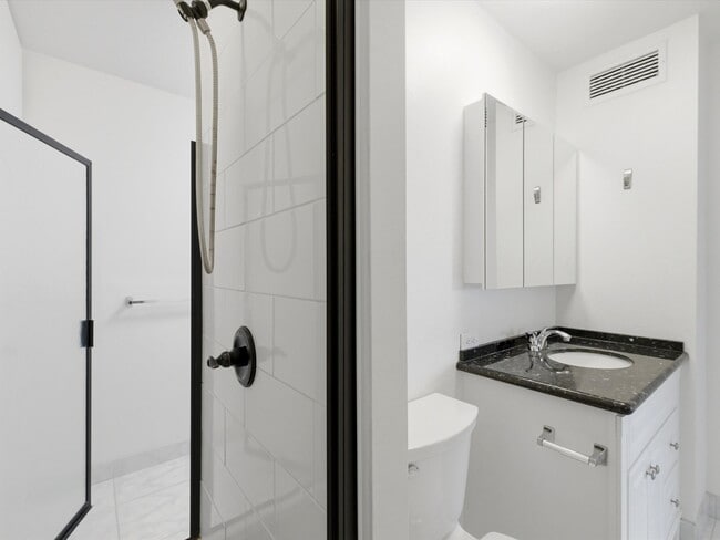 Building Photo - 14 Aulike St