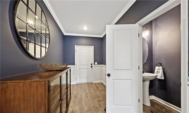 Building Photo - 167 Benelli Dr
