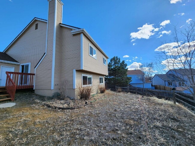 Building Photo - Beautiful 3 Bedroom Home In Great Neighborhood!