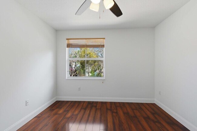 Building Photo - 17170 SW 49th Pl