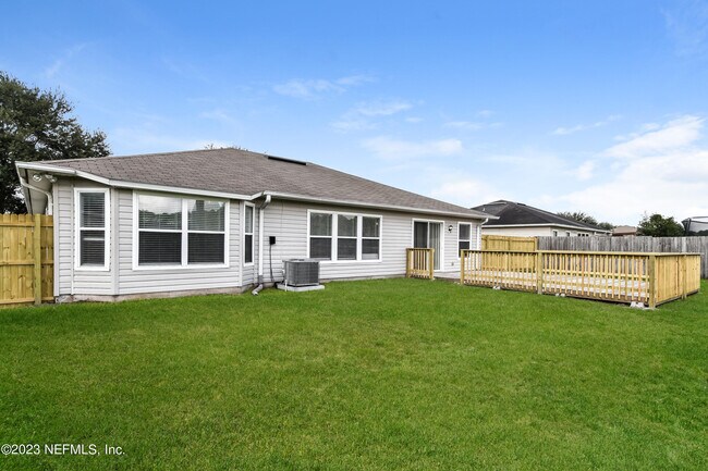 Building Photo - 86730 Cartesian Pointe Dr