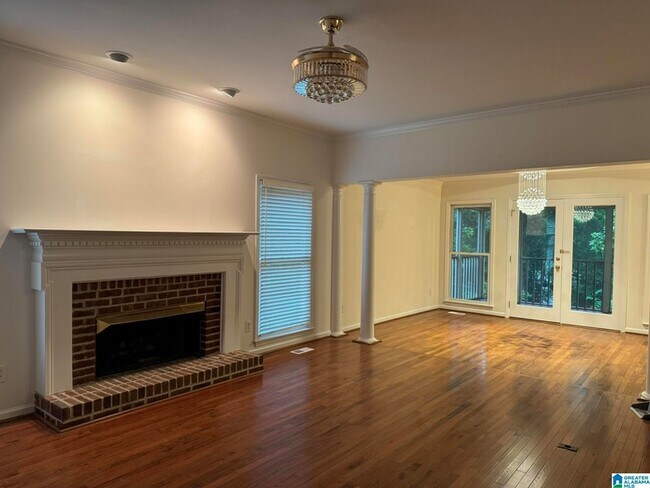 Building Photo - 2512 Christie Cir