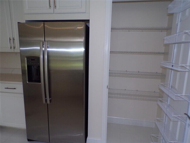 Building Photo - 6200 Falcon Lair Dr