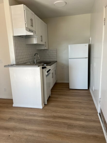 Building Photo - 6214 Holly Mont Dr