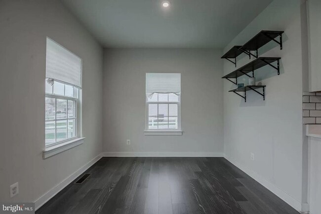 Building Photo - 219 Felix Dr