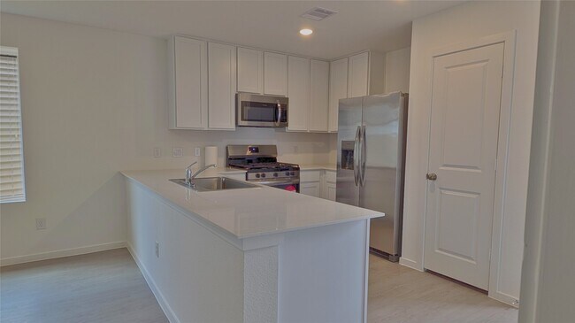Building Photo - 21702 Cottonwood Mdws Trl