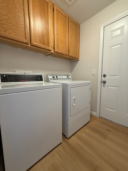 Washer and Dryer - 693 W Pacific Ave