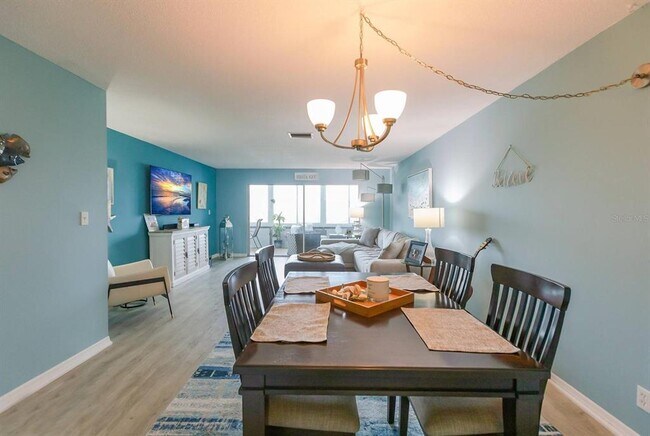 Building Photo - 1255 E Peppertree Dr