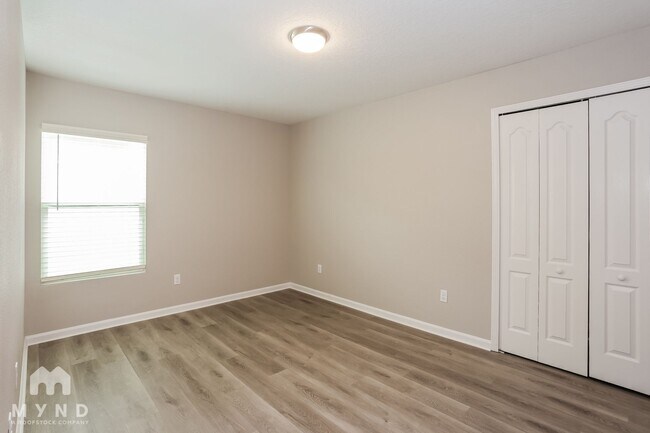 Building Photo - 3995 Emilio Ln