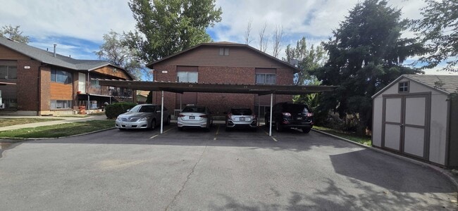 Building Photo - 445 E 800 N St