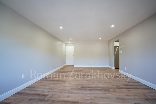 Building Photo - 394 Langley Rd