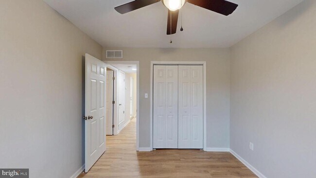 Building Photo - 564 Wilson Bridge Dr