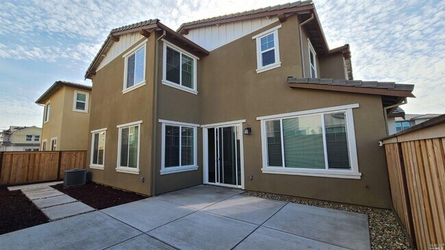 Building Photo - 2402 Indigo Dr