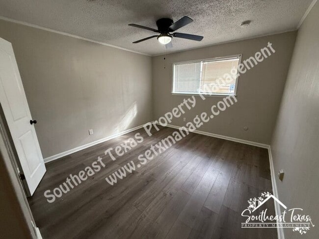 Building Photo - 445 N 18th St