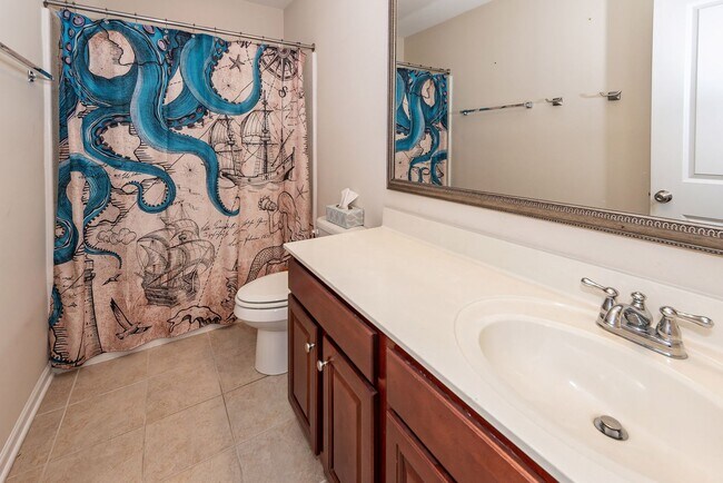 Building Photo - 4 Bedroom, 2.5 Bathroom Home in Brownswood...