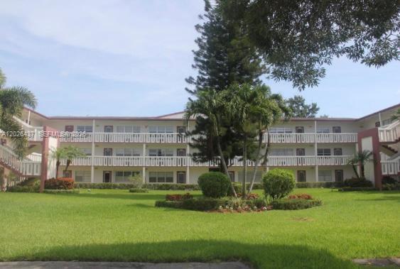 Building Photo - 449 Fanshaw K