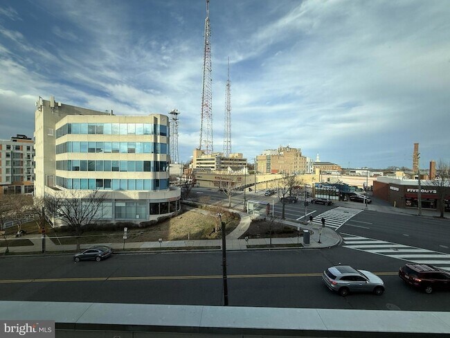 Building Photo - 4101 Albemarle St NW