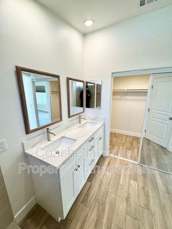 Building Photo - 48201 Cll Del Sol