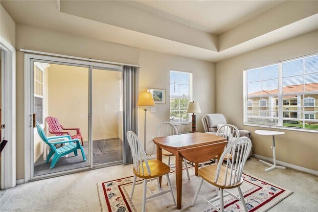 Building Photo - 1000 Villagio Cir