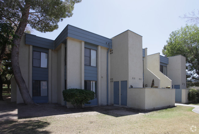 Building Photo - Silsby Garden Apartments