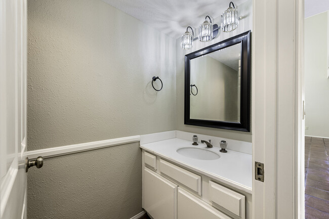 Building Photo - 369 Avenida Granada St