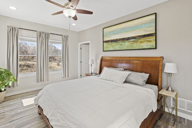 Building Photo - Spacious Home with Finished Basement, Granite Kitchen & Fenced Yard Near Fort Carson