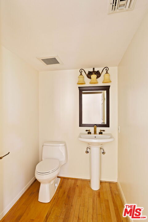 Building Photo - 5237 San Feliciano Dr
