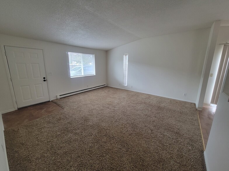 Building Photo - 2380 SE 45th Ave