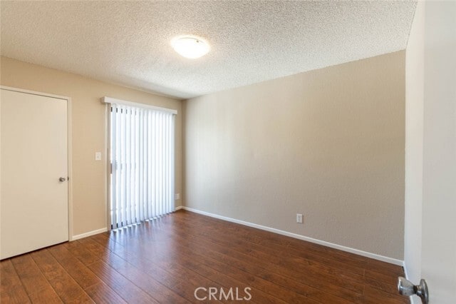 Building Photo - 569 Palm Dr