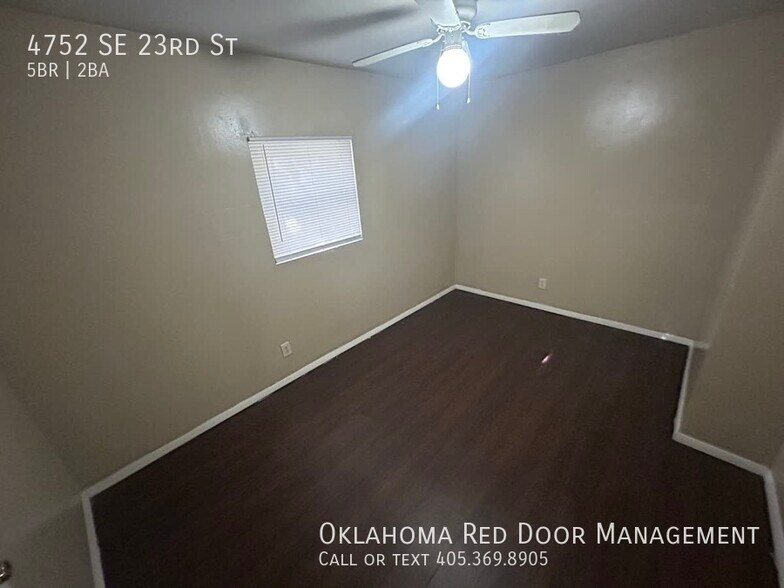 Building Photo - 4752 SE 23rd St