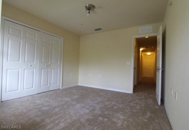 Building Photo - 9051 Gervais Cir