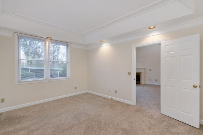 Building Photo - 1158 Sewanee Rd