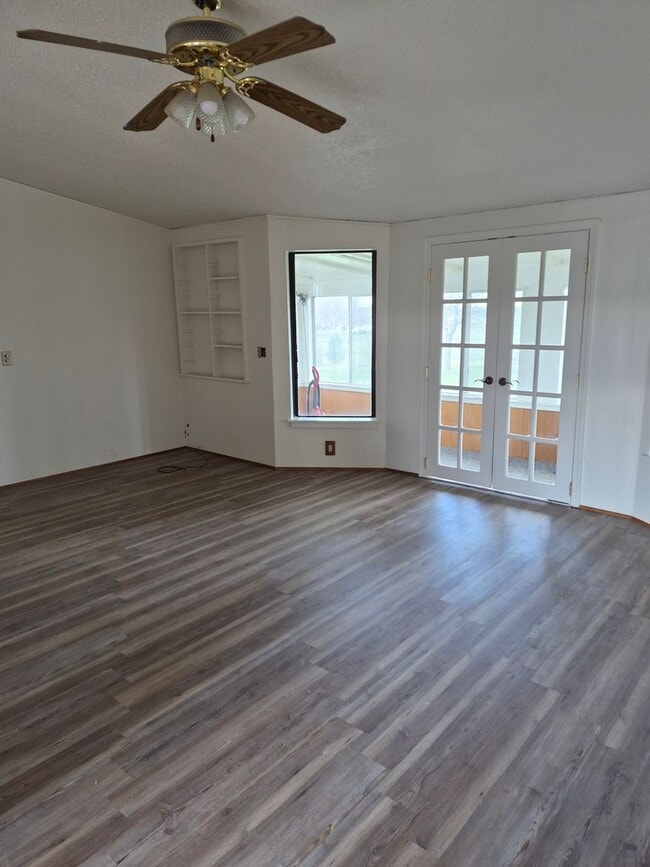 Building Photo - 3 bed/ 2 bath Country Home in California Pines