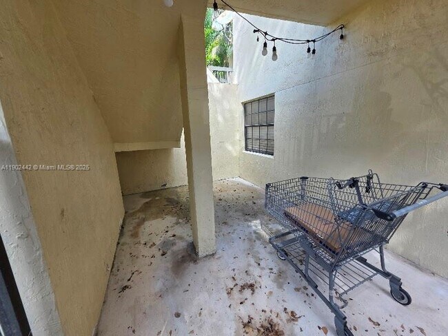 Building Photo - 8824 SW 130th Ct