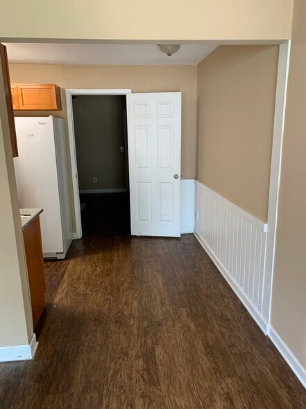 Building Photo - 22 Brookside Ct