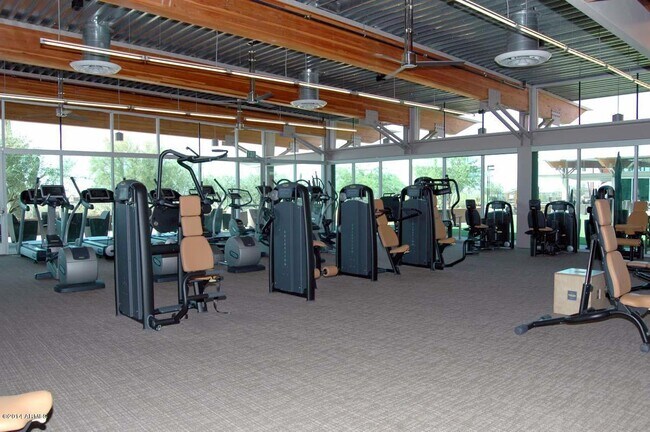 Building Photo - 3607 E Salter Dr